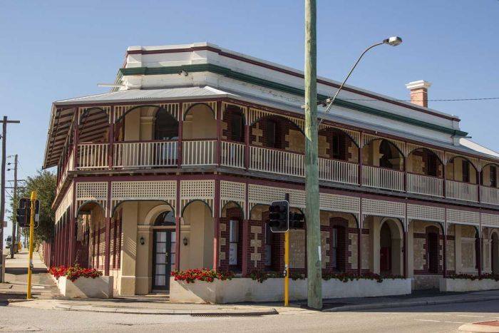 Newmarket Hotel